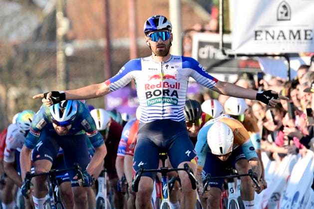 Ename Grand Prix Le Samyn 2026 Cycling Race DOUR, BELGIUM - MARCH 03 : Meeus Jordi (BEL) of Red Bull - BORA - Hansgrohe wins the sprint, second place for Rex Laurenz (BEL) of Soudal Quick-Step, third place for Hofstetter Hugo (FRA) of NSN Cycling Team during the 58th edition of Ename Grand Prix Le Samyn an UCI Class 1.1 one day cycling road race for Men Elite of km with start in Quaregnon and finish in Dour on March 3, 2026 in Dour, Belgium, 03 03 2026 ( Motordriver Kenny Verfaillie - Dour Belgium  Copyright: xJanxDexMeuleneirx