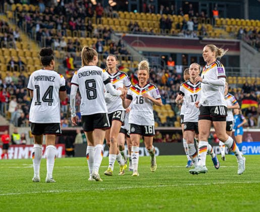 Fussball, Frauen, Saison 2025 2026, WM-Qualifikation in Dresden (Liga A, Gruppe 4), Deutschland - Slowenien, v.l. Shekiera Martinez (Deutschland), Vivien Endemann (Deutschland), Jule Brand (Deutschland), Linda Dallmann (Deutschland), Franziska Kett (Deutschland), Rebecca Knaak (Deutschland), Jubel nach Tor zum 1:0, 03.03.2026, Copyright: xSebastianxRäppold MatthiasxKochx