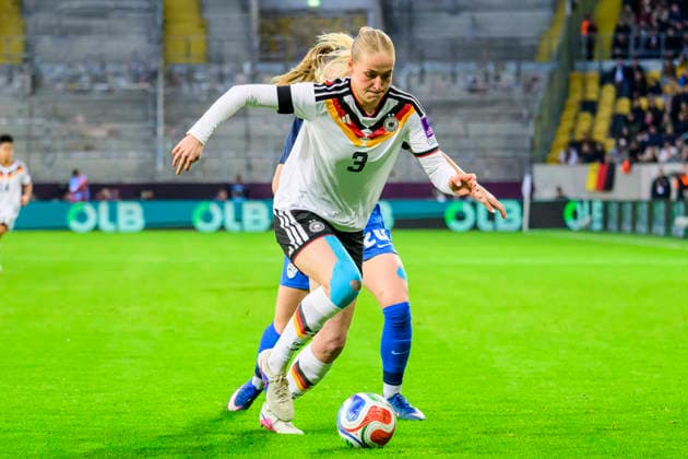 In the picture, from left: Rebecca Knaak (Germany), GER, Dresden, World Cup Qualification, Women, Germany vs Slovenia, at Rudolf-Harbig Stadium Dresden, League A, Group A4, soccer, DFB, league phase, match day 1, DFB DFL REGULATIONS PROHIBIT ANY USE OF PHOTOGRAPHS AS IMAGE SEQUENCES AND OR QUASI-VIDEO, March 3, 2026 Copyright: HMBxMedia UwexKoch