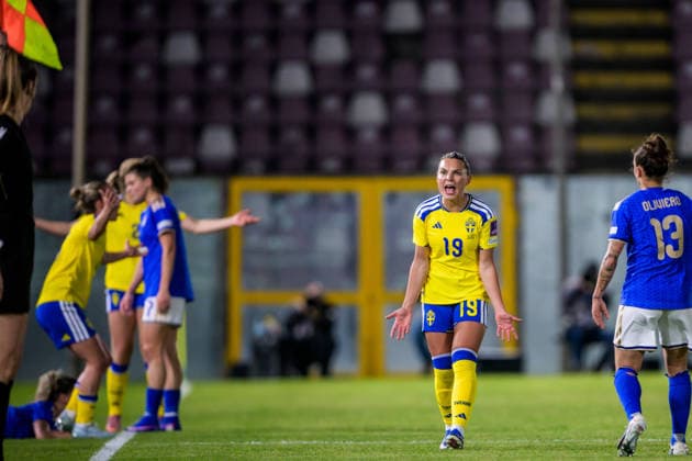 260303 Johanna Rytting Kaneryd of Sweden reacts during the Women s FIFA World Cup, WM, Weltmeisterschaft, Fussball Qualifier football match between between Italy and Sweden on March 3, 2026 in Reggio Calabria. Photo: Ludvig Thunman BILDBYRAN kod LT LT0780 fotboll football soccer fotball vm-kval kval fifa womens world cup qualifier qualifier italien italy sverige sweden dam bbeng Copyright: LUDVIGxTHUNMAN BB260303LT044