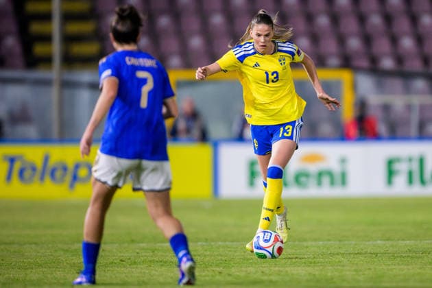 260303 Bella Andersson of Sweden during the Women s FIFA World Cup, WM, Weltmeisterschaft, Fussball Qualifier football match between between Italy and Sweden on March 3, 2026 in Reggio Calabria. Photo: Ludvig Thunman BILDBYRAN kod LT LT0780 fotboll football soccer fotball vm-kval kval fifa womens world cup qualifier qualifier italien italy sverige sweden dam bbeng Copyright: LUDVIGxTHUNMAN BB260303LT048