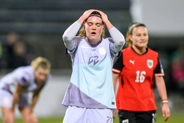 260303 Signe Gaupset of Norway looks dejected during the FIFA Women s World Cup Qualifier football match between Austria and Norway on March 3, 2026 in Vienna. Photo: Marius Simensen BILDBYRAN COP 238 MM0059 bbeng dam vm-kval vm-kvalifisering kvinner vm-kvalik football fotball fotboll landskamp soccer FIFA World Cup, WM, Weltmeisterschaft, Fussball qualifier norge norway austria osterrike depp Copyright: MARIUSxSIMENSEN BB260303BB219