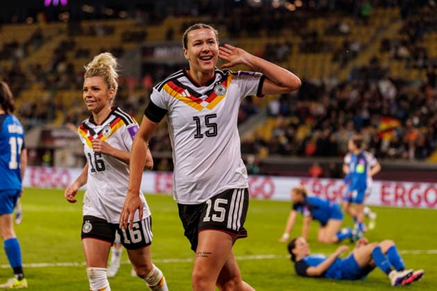 Dresden, Deutschland 03. März 2026: WM - Qualifikation Frauen - 2026 - Deutschland vs. Slowenien Im Bild: Larissa Mühlhaus Muehlhaus (GER) jubelt nach ihrrem Tor zum 4:0 DFB regulations prohibit any use of photographs as image sequences and or quasi-video Rudolf-Harbig-Stadion Sachsen Copyright: xFotostandx xSchäferx