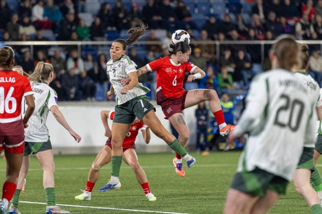 03 03 2026, Lausanne, Stade de la Tuiliere, Switzerland - Northern Ireland: World Cup Women s European Qualifiers, GÃ raldine Reuteler of Switzerland fights for heading the ball with Ellie Mason of Northern Ireland Lausanne Stade de la Tuiliere Vaud Switzerland Copyright: xJustPictures.ch PascalxKesselmarkx jp-en-PaKe-_62B0500