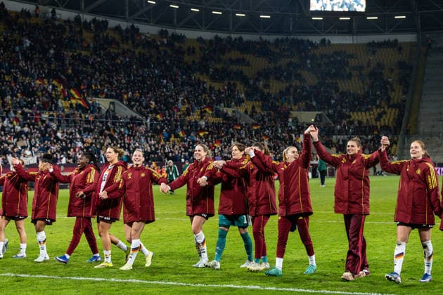 GER, UEFA-Qualifikation für die FIFA Frauenfussball-Weltmeisterschaft 2027, Deutschland - Slowenien. 03.03.2026, Rudolf-Harbig-Stadium, Dresden, GER, UEFA-Qualifikation für die FIFA Frauenfussball-Weltmeisterschaft 2027, Deutschland - Slowenien. Team Deutschland jubelt nach dem Sieg Â