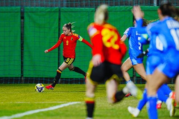 Tessa Wullaert of Belgium controls the ball during a game between Belgium s national women s soccer team the Red Flames and Israel, qualifying game 1 6 for the 2027 FIFA Women s World Cup, on Tuesday 03 March 2026, in Budaors, Hungary. ISTVAN DERENCSENYI IstvanxDerencsenyi  x166367326x