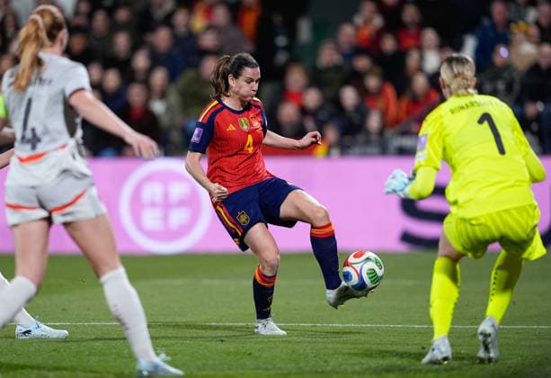 March 3, 2026, Castellon, Castellon, Spain: Laia Codina of Spain shoots during the European WomenÃ¢â‚¬â ¢s qualifiers for the FIFA WomenÃ¢â‚¬â ¢s World Cup 2027, League Phase MD1, football match played between Spain and Iceland at Estadio SkyFi Castalia on March 03, 2026, in Castellon, Spain. Castellon Spain - ZUMAa181 20260303_zaa_a181_087 Copyright: xDennisxAgyemanx