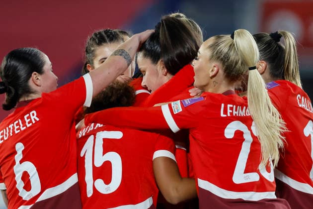 Torjubel Schweiz beim 2:0 durch Svenja Fölmli (Schweiz, 17) , Schweiz, Fussball, UEFA WM-Qualifikation Frauen, Gruppe B 2, Schweiz vs. Nordirland, 03.03.2026, Lausanne Stade de la Tuiliere Schweiz Copyright: xGrantxHubbsx