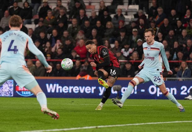 Bournemouth v Brentford, Premier League, Football, Vitality Stadium, Bournemouth, UK - 03 Mar 2026 Marcus Tavernier of Bournemouth takes a shot at goal. Bournemouth Vitality Stadium Bournemouth UK, UK NEWSPAPERS OUT Copyright: xSeanxRyanx