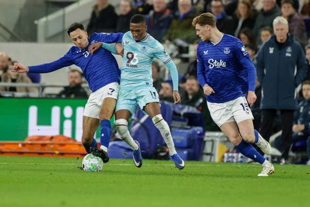 3rd March 2026; Hill Dickinson Stadium, Liverpool, England; Premier League Football, Everton versus Burnley; Jaidon Anthony of Burnley tussles with Dwight McNeil of Everton FC  RogerxEvans Content restricted for UK based newspaper