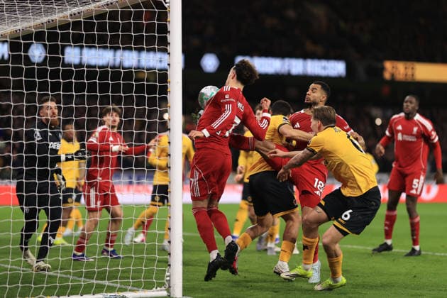 Football - Premier League - Wolverhampton Wanderers v Liverpool 3rd March 2026 - Premier League - Wolverhampton Wanderers v Liverpool - Despite his proximity, Curtis Jones of Liverpool fails to score - Photo: Simon Stacpoole Offside. Wolverhampton UK Copyright: xSimonxStacpoolexOffside