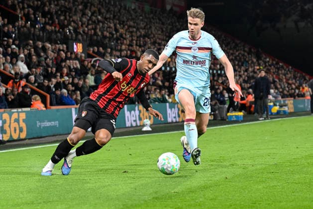 Bournemouth v Brentford Premier League Rayan of Bournemouth tries to find a way past Kristoffer Ajer of Brentford ™during the Premier League match at the Vitality Stadium, Bournemouth 03 03 2026 UK Newspapers OUT Copyright: xJeremyxLandeyx FIL-23072-0052