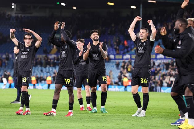 Sunderland players celebrate after the match Leeds United v Sunderland, Premier League, Football, Elland Road, Leeds, UK - 03 Mar 2026Leeds Elland Road United Kingdom EDITORIAL USE ONLY No use with unauthorised audio, video, data, fixture lists, club league logos or live services. Online in-match use limited to 120 images, no video emulation. No use in betting, games or single club league player publications. Copyright: xAlexxDodd Shutterstockx 16719992bf