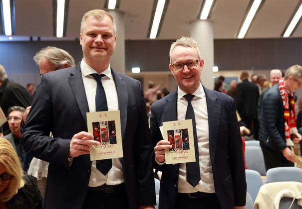 03.03.26 VfB Stuttgart Konzert Klassik trifft Kurve Deutschland, Stuttgart, 03.03.2026, Fussball, Bundesliga, VfB Stuttgart, Konzert Klassik trifft Kurve in der Liederhalle Stuttgart: v.l. Fabian Wohlgemuth (Vorstand , Alexander Wehrle (Vorstand).