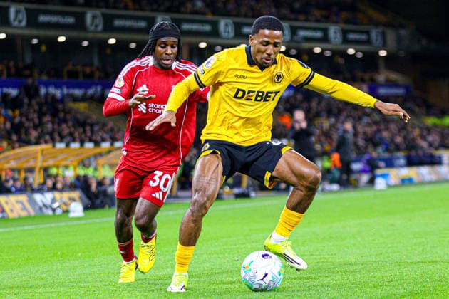 WOLVERHAMPTON, ENGLAND - March 03: Jackson Tchatchoua of Wolves on the ball during the Premier League football match between Wolverhampton Wanderers and Liverpool at Molineux stadium on March 03, 2026 in Wolverhampton, England. (Photo by Natalie Mincher Sports Press Photo) Copyright: xNataliexMincher SPPx Sportspressphoto_SPR101092