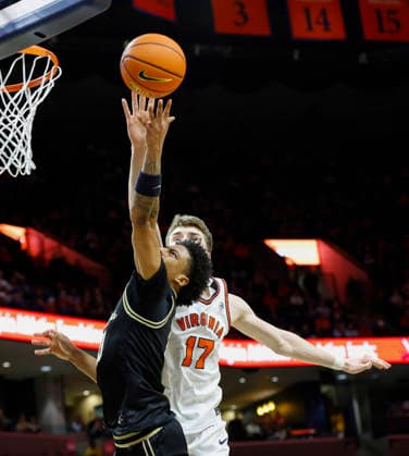 NCAA, College League, USA Basketball 2026: Wake Forest Vs UVA MAR 03 March 03, 2026: Virginia Cavaliers Center 17 Johann Grunloh knocks the ball away from Wake Forest Demon Deacons Guard 6 Myles Colvin uring a NCAA Men s Basketball game between the Wake Forest Demon Deacons and the University of Virginia Cavaliers at John Paul Jones Arena in Charlottesville, VA. Justin Cooper CSM (Credit Image: Â Justin Cooper Cal Media) Charlottesville Virginia United States of America EDITORIAL USE ONLY Copyright: xx ZUMA-20260303_zma_c04_030.jpg JustinxCooperx csmphotothree477211