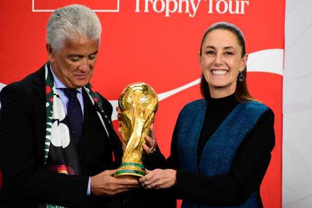 Mexico™s President Claudia Sheinbaum Holds World Cup Trophy Tour press conference, PK, Pressekonferenz former Brazilian footballer JosÃ Roberto Gama de Oliveira, known as Bebeto and Mexico™s President Claudia Sheinbaum Pardo hold the Original FIFA World Cup, WM, Weltmeisterschaft, Fussball trophy during a press conference at the National Palace. on March 3, 2026 in Mexico City, Mexico. Mexico City CDMX Mexico Copyright: xLuisxBarronx