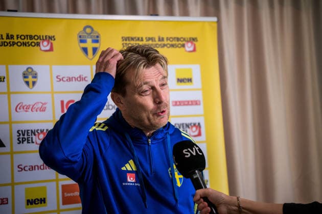 260304 Head coach Tony Gustavsson during a mixed zone with the national women s football team of Sweden on March 4, 2026 in Reggio Calabria. Photo: Ludvig Thunman BILDBYRAN kod LT LT0781 fotboll football soccer fotball vm-kval kval fifa womens world cup qualifier qualifier mixed zone sverige sweden dam bbeng sverige sweden Copyright: LUDVIGxTHUNMAN BB260304LT012