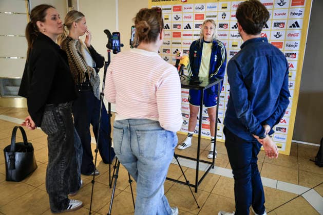 REGGIO CALABRIA, ITALY 20260304 Sweden s national team, Nationalteam captain Tony Gustavsson during Wednesday s press conference, PK, Pressekonferenz the day after the women s World Cup qualifier against Italy, at Altafiumare Resort, Reggio Calabria.