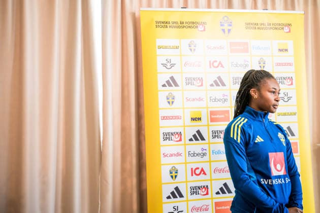 260304 Monica Jusu Bah during a mixed zone with the national women s football team of Sweden on March 4, 2026 in Reggio Calabria. Photo: Ludvig Thunman BILDBYRAN kod LT LT0781 fotboll football soccer fotball vm-kval kval fifa womens world cup qualifier qualifier mixed zone sverige sweden dam bbeng sverige sweden Copyright: LUDVIGxTHUNMAN BB260304LT018