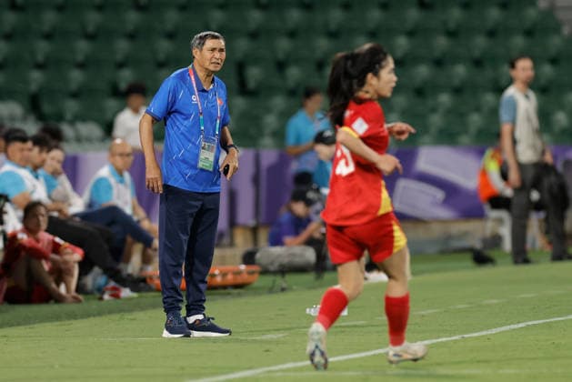 SOCCER ASIAN CUP VIETNAM INDIA, Mai Duc Chung, head coach of Vietnam looks on during the AFC Women™s Asian Cup Group C match between Vietnam and India at HBF Park in Perth, Wednesday, March 4, 2026. ( NO ARCHIVING, EDITORIAL USE ONLY PERTH WESTERN AUSTRALIA AUSTRALIA  Copyright: xRICHARDxWAINWRIGHTx 20260304182597728605