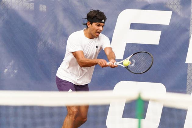 RECORD DATE NOT STATED ITF M25 Faro Men s Singles Tennis Tournament - 1st Round - Liam Broady (GBR) vs Francisco Rocha (POR), Faro, Portugal. March 4th, 2026. Clube de Tenis de Faro, Faro, Portugal. Francisco Rocha of Portugal during the ITF M25 Faro Men s Singles Tennis Tournament 1st Round match versus Liam Broady of the United Kingdom, played in hard court with Wilson Roland Garros All Court Deca (Type 2) balls. Credit: Nuno Pires Veloso Alamy Live News. Copyright: xx