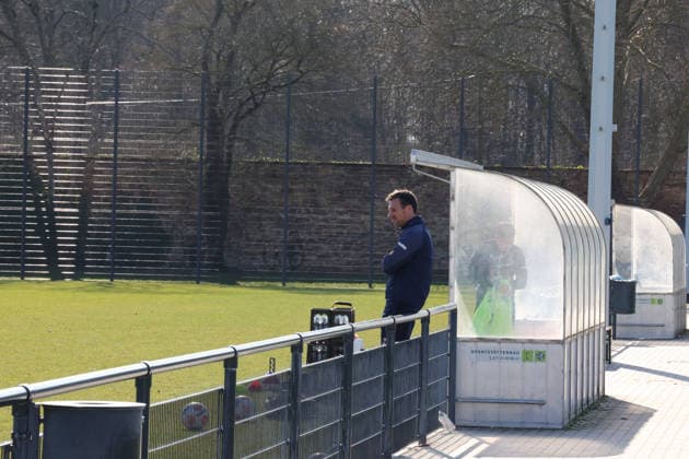 04.03.2026, xrekx, Fussball 2.Bundesliga, Karlsruher SC - Training v.l. Christian Eichner Trainer (Karlsruher SC) (DFL DFB REGULATIONS PROHIBIT ANY USE OF PHOTOGRAPHS as IMAGE SEQUENCES and or QUASI-VIDEO) Karlsruhe