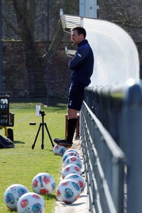 04.03.2026, xrekx, Fussball 2.Bundesliga, Karlsruher SC - Training v.l. Christian Eichner Trainer (Karlsruher SC) (DFL DFB REGULATIONS PROHIBIT ANY USE OF PHOTOGRAPHS as IMAGE SEQUENCES and or QUASI-VIDEO) Karlsruhe