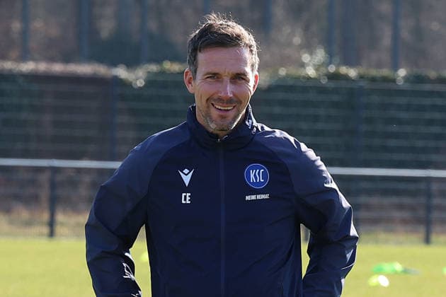 04.03.2026, xrekx, Fussball 2.Bundesliga, Karlsruher SC - Training v.l. Christian Eichner Trainer (Karlsruher SC) (DFL DFB REGULATIONS PROHIBIT ANY USE OF PHOTOGRAPHS as IMAGE SEQUENCES and or QUASI-VIDEO) Karlsruhe