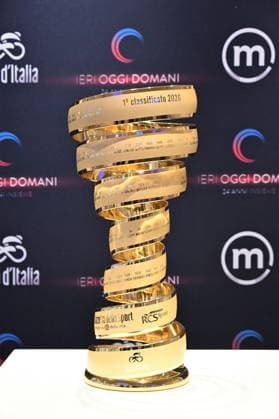 Milan, Italy GIRO D ITALIA 2026 institutional presentation with Banca Mediolanum at the Mediolanum headquarters. In the photo:: official cup of the GIRO D ITALIA 2026  Copyright: xNickxZonnax xipa-agency.netx xNickxZonnax IPA_Agency_IPA72372959