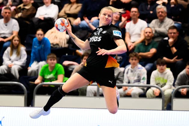Handball, Frauen: EM-Qualifikation, Slowenien - Deutschland, 2. Runde, Gruppe 3, 3. Spieltag Antje Döll Doell (Deutschland) Celje Slowenien