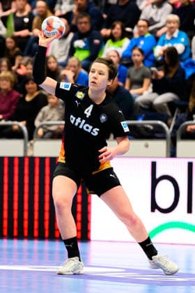 Handball, Frauen: EM-Qualifikation, Slowenien - Deutschland, 2. Runde, Gruppe 3, 3. Spieltag Alina Grijseels (Deutschland) Celje Slowenien