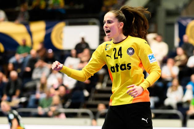 Handball, Frauen: EM-Qualifikation, Slowenien - Deutschland, 2. Runde, Gruppe 3, 3. Spieltag Torhueterin Sarah Wachter (Deutschland) Jubel Freude Emotion Celje Slowenien