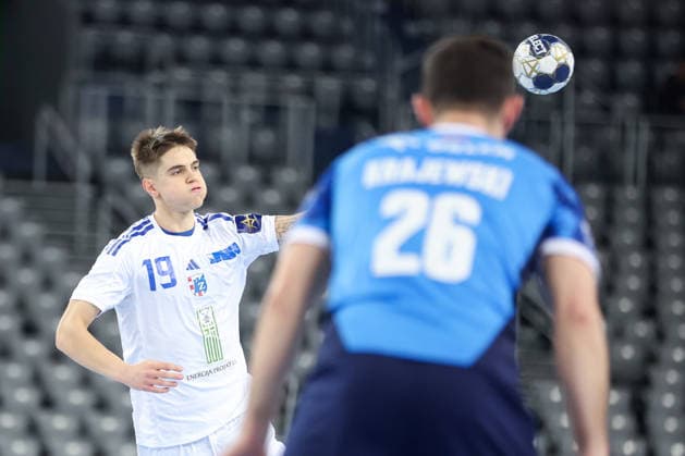 HC Zagreb v Orlen Wisla Plock - EHF Champions League Mateja Dodic of HC Zagreb pass the ball during the EHF Champions League match between HC Zagreb and Orlen Wisla Plock at Arena Zagreb on March 4, 2026 in Zagreb, Croatia.  MatijaxHabljak PIXSELL