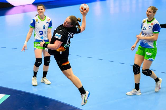 Handball, Frauen: EM-Qualifikation, Slowenien - Deutschland, 2. Runde, Gruppe 3, 3. Spieltag Lisa Antl (Deutschland) Celje Slowenien