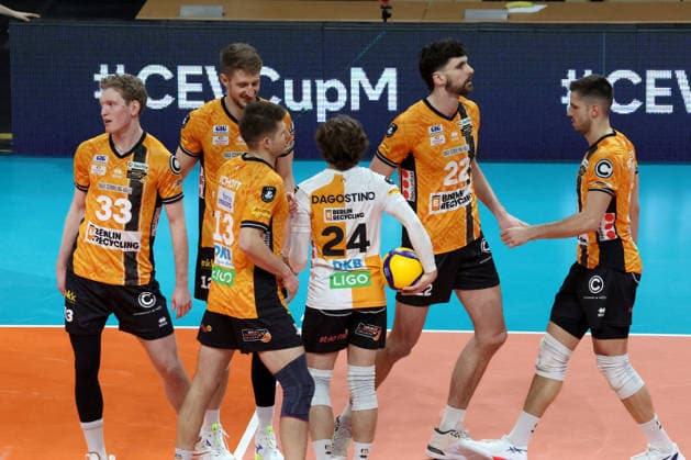 DEU, CEV-Cup, BR Volleys vs. Picenza Volleys, 04.03.2026, Max-Schmeling-Halle, Berlin, DEU, CEV-Cup, BR Volleys vs. Picenza Volleys, im Bild BR Volleys-Spielerkreis