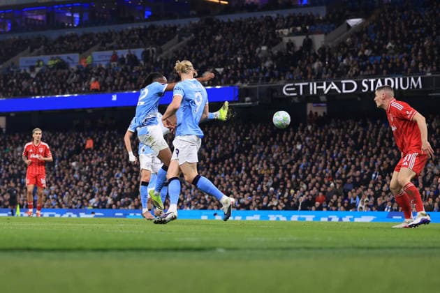 Football - Premier League - Manchester City v Nottingham Forest 4th March 2026 - Premier League - Manchester City v Nottingham Forest - Antoine Semenyo of Manchester City scores their first goal - Photo: Simon Stacpoole Offside. Manchester UK Copyright: xSimonxStacpoolexOffside