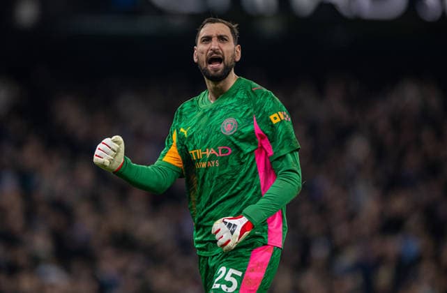 Football - FA Premier League - Manchester City FC v Nottingham Forest FC MANCHESTER, ENGLAND - Wednesday, March 4, 2026: Manchester City s goalkeeper Gianluigi Donnarumma celebrates his side s first goal during the FA Premier League match between Manchester City FC and Nottingham Forest FC at the City of Manchester Stadium. (Photo by David Rawcliffe Propaganda) MANCHESTER City of Manchester Stadium GREATER MANCHESTER ENGLAND  Copyright: xDavidxRawcliffex P2026-03-04-Man_City_Notts_Forest-31