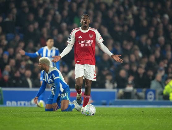 Brighton and Hove Albion v Arsenal, Premier League, Football, Amex Stadium, Brighton, UK - 04 Mar 2026 Cristhian Mosquera of Arsenal complains after Georginio Rutter of Brighton goes down for a foul. Brighton Amex Stadium Brighton UK, UK NEWSPAPERS OUT Copyright: xSeanxRyanx