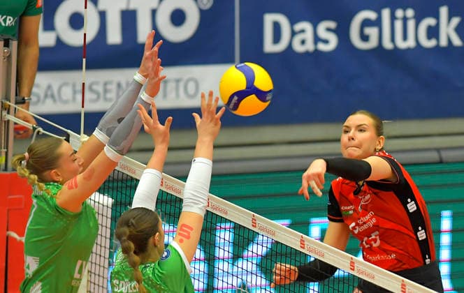 04.03.2026, Dresdens Marta Levinska schmettert, Volleyball, Bundesliga, Dresdner SC - USC Münster, (c) Dresden