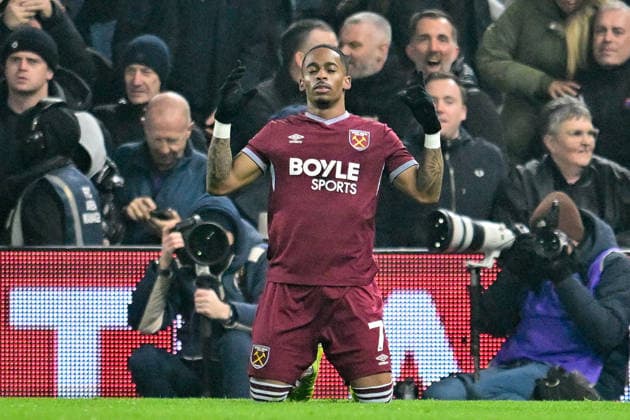 Fulham v West Ham United, Premier League GOAL West Ham United forward Crysencio Summerville (7) scores a goal and celebrates 0-1 during the Premier League match between Fulham and West Ham United at Craven Cottage, London, UK on 4 March 2026. London Craven Cottage Greater London UK Editorial use only DataCo restrictions apply See www.football-dataco.com , Copyright: xDennisxGoodwinx PSI-23837-0046