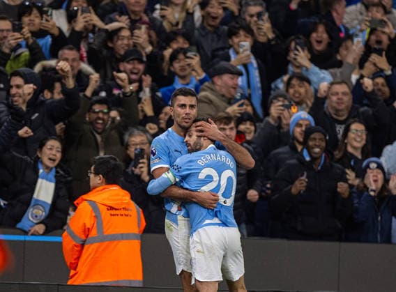 Football - FA Premier League - Manchester City FC v Nottingham Forest FC MANCHESTER, ENGLAND - Wednesday, March 4, 2026: Manchester City s Rodrigo Hernandez Cascante Rodri (L) celebrates with team-mate Bernardo Silva after scoring his side s second goal during the FA Premier League match between Manchester City FC and Nottingham Forest FC at the City of Manchester Stadium. (Photo by David Rawcliffe Propaganda) MANCHESTER City of Manchester Stadium GREATER MANCHESTER ENGLAND  Copyright: xDavidxRawcliffex P2026-03-04-Man_City_Notts_Forest-43