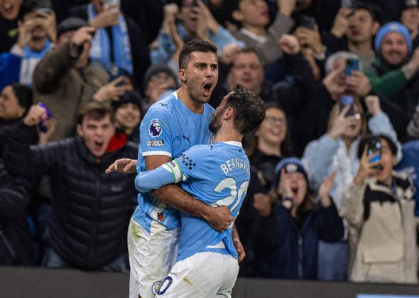 Football - FA Premier League - Manchester City FC v Nottingham Forest FC MANCHESTER, ENGLAND - Wednesday, March 4, 2026: Manchester City s Rodrigo Hernandez Cascante Rodri (L) celebrates with team-mate Bernardo Silva after scoring his side s second goal during the FA Premier League match between Manchester City FC and Nottingham Forest FC at the City of Manchester Stadium. (Photo by David Rawcliffe Propaganda) MANCHESTER City of Manchester Stadium GREATER MANCHESTER ENGLAND  Copyright: xDavidxRawcliffex P2026-03-04-Man_City_Notts_Forest-45