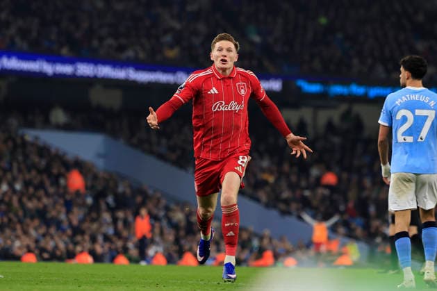 Manchester City v Nottingham Forest, Premier League Elliot Anderson (8) of Nottingham Forest celebrates scoring to make it 2-2 during the Premier League match between Manchester City and Nottingham Forest at the Etihad Stadium, Manchester, UK on 4 March 2026. Manchester Etihad Stadium Manchester UK Editorial use only DataCo restrictions apply See www.football-dataco.com , Copyright: xConorxMolloyx PSI-23834-0042