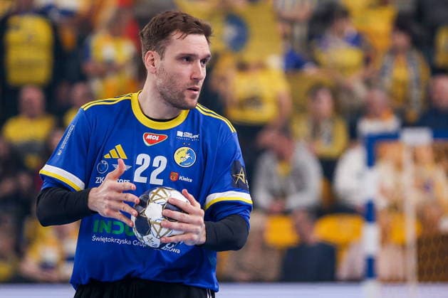 Kielce 04.03.2026. Pilka reczna EHF Liga Mistrzow sezon 2025 2026 kolejka 13 mecz: Industria Kielce - Sporting Lizbona --- Handball EHF Champions League season 2025 2026 round 13 match between Industria Kielce and Sporting Lisbon in Kielce, Poland Persons Shown : Klemen Ferlin Fot. Igor Jakubowski Arena Akcji NEWSPIX.PL --- newspix.pl 