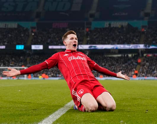 Manchester, England, 4th March 2026. Elliot Anderson of Nottingham Forest celebrates scoring their second equalising goal during the Manchester City vs Nottingham Forest Premier League match at the Etihad Stadium, Manchester. Picture credit should read: Andrew Yates Sportimage EDITORIAL USE ONLY. No use with unauthorised audio, video, data, fixture lists, club league logos or live services. Online in-match use limited to 120 images, no video emulation. No use in betting, games or single club league player publications. SPI_078_AY_Manchester_City_Forest SPI-4576-0077