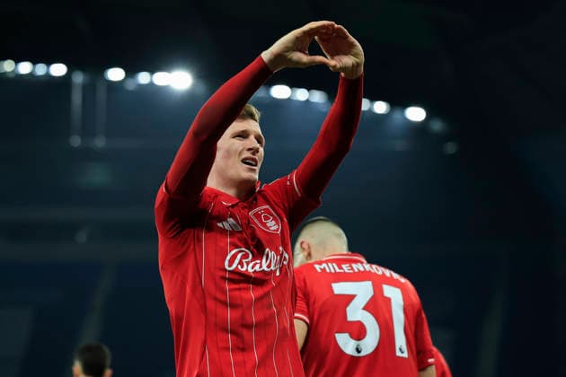 Manchester City v Nottingham Forest, Premier League Elliot Anderson (8) of Nottingham Forest celebrates scoring to make it 2-2 during the Premier League match between Manchester City and Nottingham Forest at the Etihad Stadium, Manchester, UK on 4 March 2026. Manchester Etihad Stadium Manchester UK Editorial use only DataCo restrictions apply See www.football-dataco.com , Copyright: xConorxMolloyx PSI-23834-0050