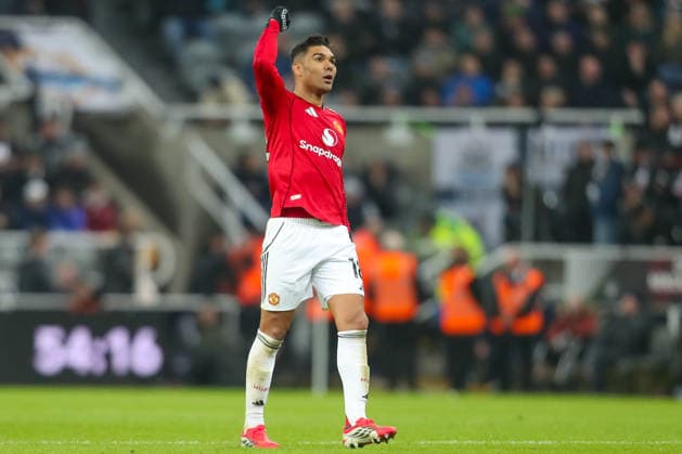 Newcastle United v Manchester United, ManU Premier League Casemiro Of Manchester United scores a GOAL 1-1 and celebrates during the Newcastle United v Manchester United Premier League match at St. James Park, Newcastle Upon Tyne, England on 4 March 2026 Credit: Lee Keuneke Every Second Media Editorial use only. All images are copyright Every Second Media Limited. No images may be reproduced without prior permission. All rights reserved. Premier League and Football League images are subject to licensing agreements with Football DataCo Limited. see https: www.football-dataco.com Copyright: xIMAGO EveryxSecondxMediax ESM-1838-0051 LeexKeunekex xEveryxSecondxMediax