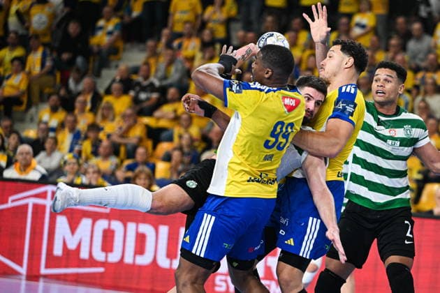 KIELCE 04.03.2026 MECZ 13. KOLEJKA LIGA MISTRZOW PILKA RECZNA MEZCZYZN SEZON 2025 2026 INDUSTRIA KIELCE - SPORTING LIZBONA --- MENS HALDBALL EHF CHAMPIONS LEAGUE SEASON 2025 2026 MATCH: INDUSTRIA KIELCE - SPORTING CLUBE DE PORTUGAL DYLAN NAHI MARTIM MOTA COSTA THEO MONAR FOT. MICHAL TRZPIS 400MM.PL NEWSPIX.PL --- newspix.pl 