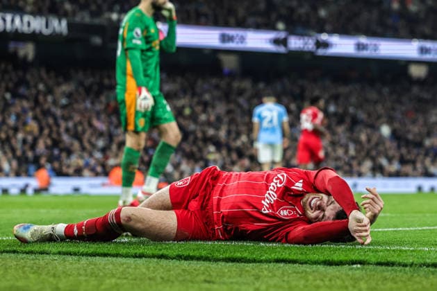 Manchester City v Nottingham Forest - Premier League Neco Williams of Nottingham Forest injures himself during the Premier League match between Manchester City and Nottingham Forest at Etihad Stadium in Manchester, United Kingdom, on March 4, 2026. Manchester Greater Manchester United, ManU Kingdom  Copyright: xNewsxImagesx originalFilename:cosgrove-premierl260304_npkdx.jpg